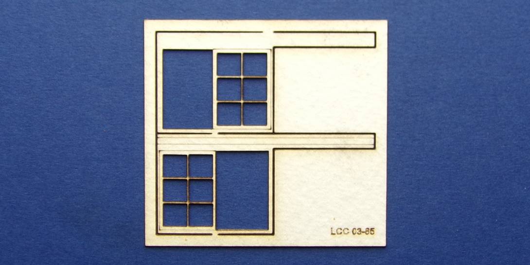LCC 03-65 OO gauge set of windows for 03-37 type 4 Set of windows for signal box wall.